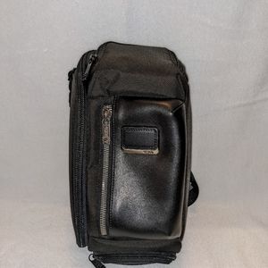 TUMI Alpha Bravo Kelley Sling